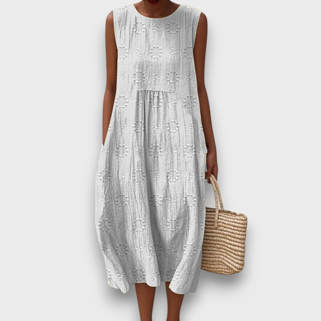 Serava – Embroidered Midi Dress with Side Pockets