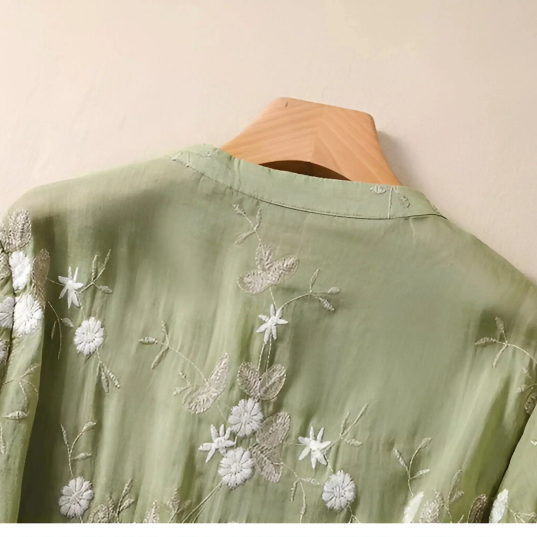 Lanny | Soft & Breezy Blouse